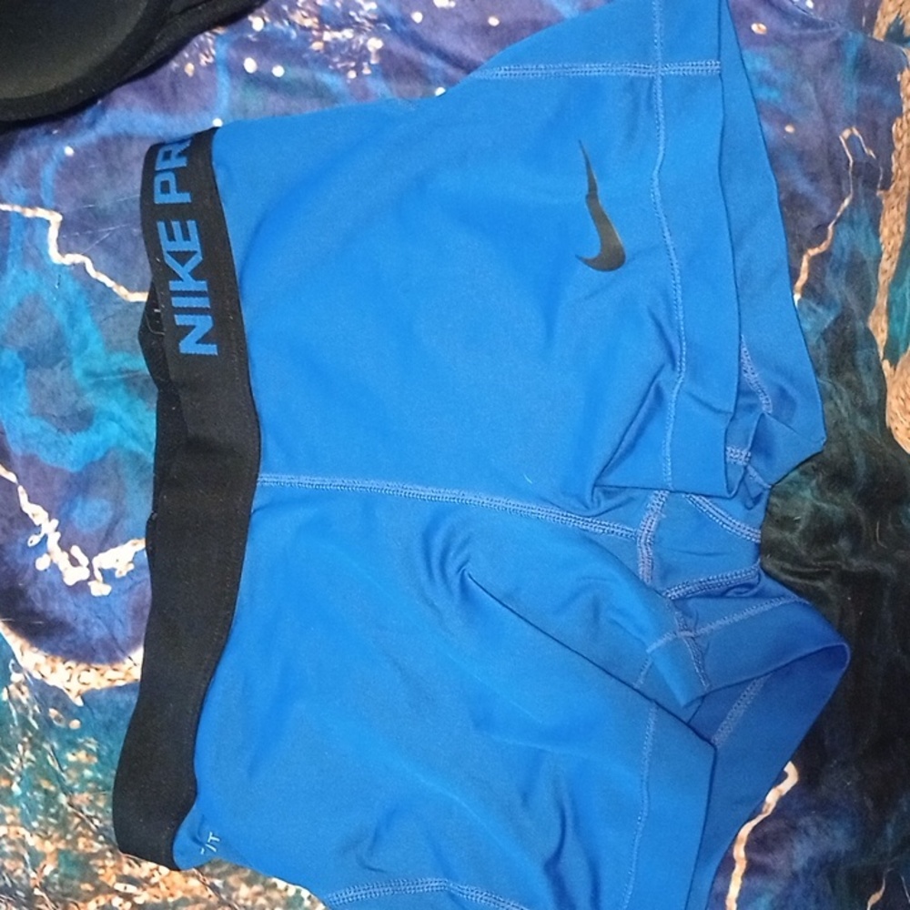 Nike work out shorts